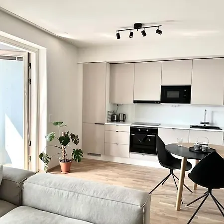 Spacious 1br With Balcony Apartment Helsinki