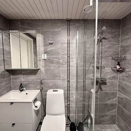Apartment Spacious 1br With Balcony