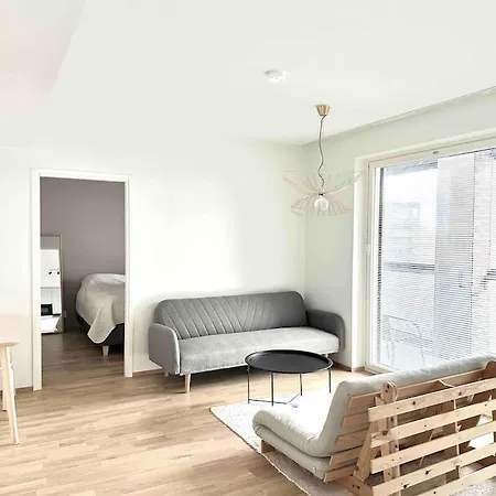 Spacious 1br With Balcony شقة
